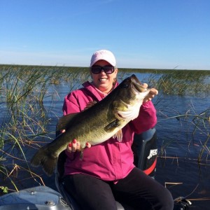 Angie011515 (640x640)